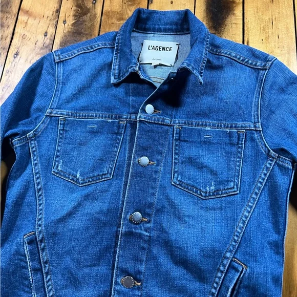 L’AGENCE Women’s Medium Denim Jacket Trucker Raw Hem Button Front Designer Blue - Picture 3 of 12